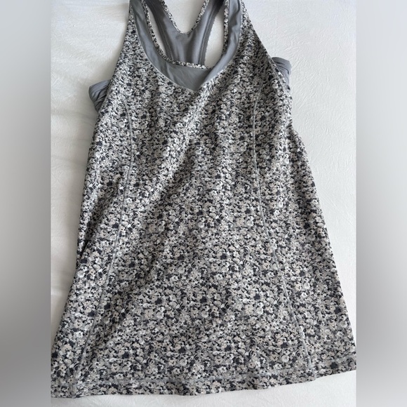 Lululemon Athletica Tone It Tank- Gray Floral - Picture 8 of 8